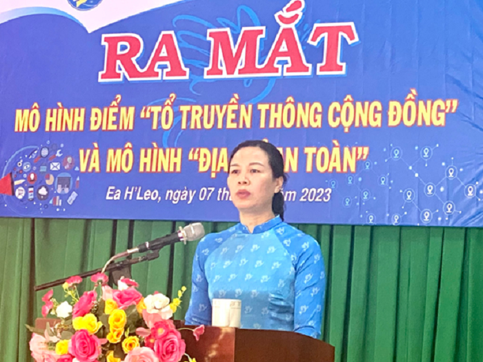 Le ra mat mo hinh to tuyen truyen luu dong 3